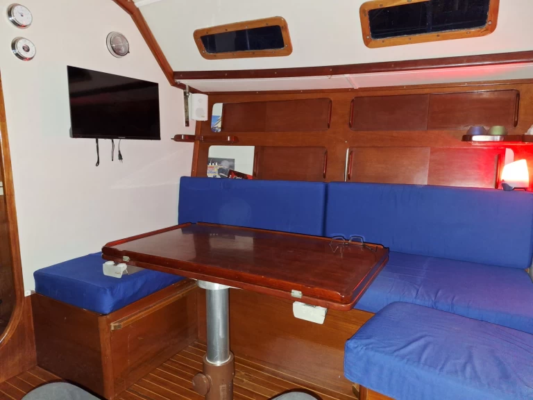 Hyr en Comar Comet 1050 Toulon 