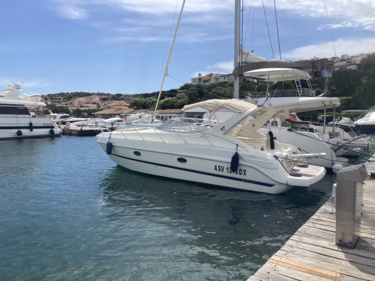 Uthyrning Motorbåt  Cranchi med en båtlicens 