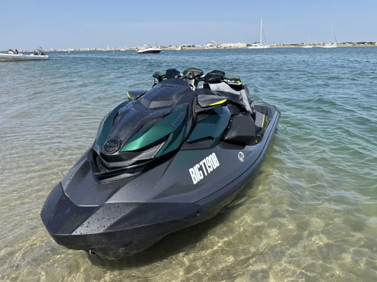 Båtuthyrning Sea-Doo Rxp x rs 300 apex i Montpellier på Samboat 