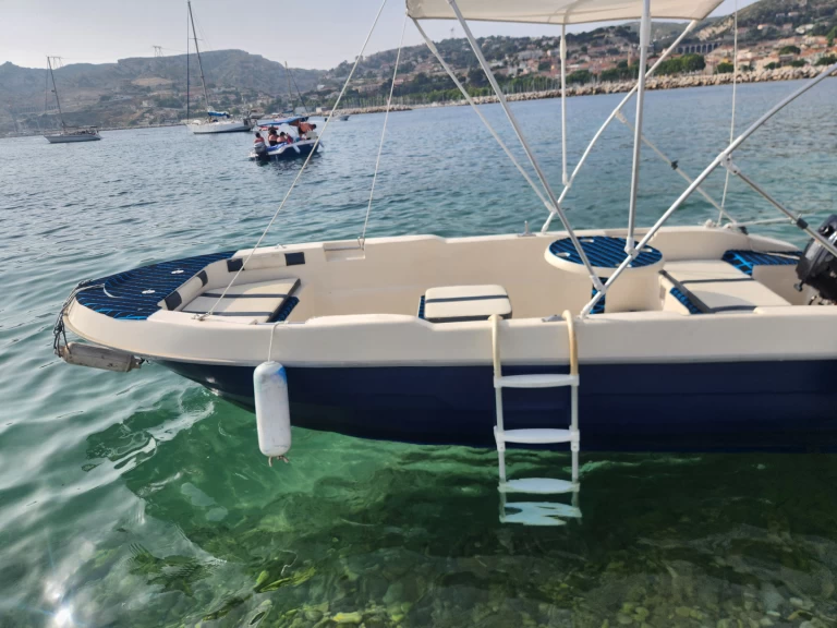 Yacht charter Marseille billig Prusa 450