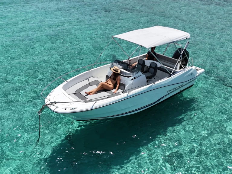 Uthyrning Marina Botafoch - Jeanneau CAP CAMARAT 6,5 CC Style av Samboat 