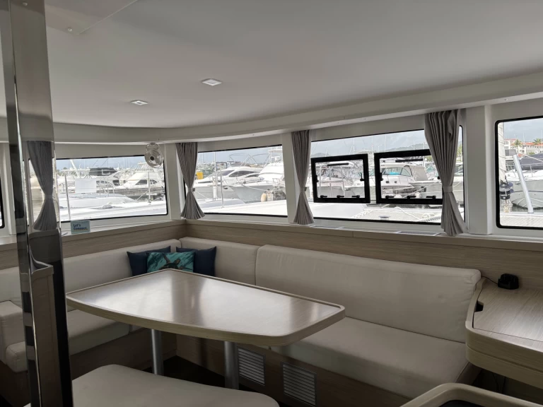 Hyr en Lagoon Lagoon 42 Playa Sardinera 