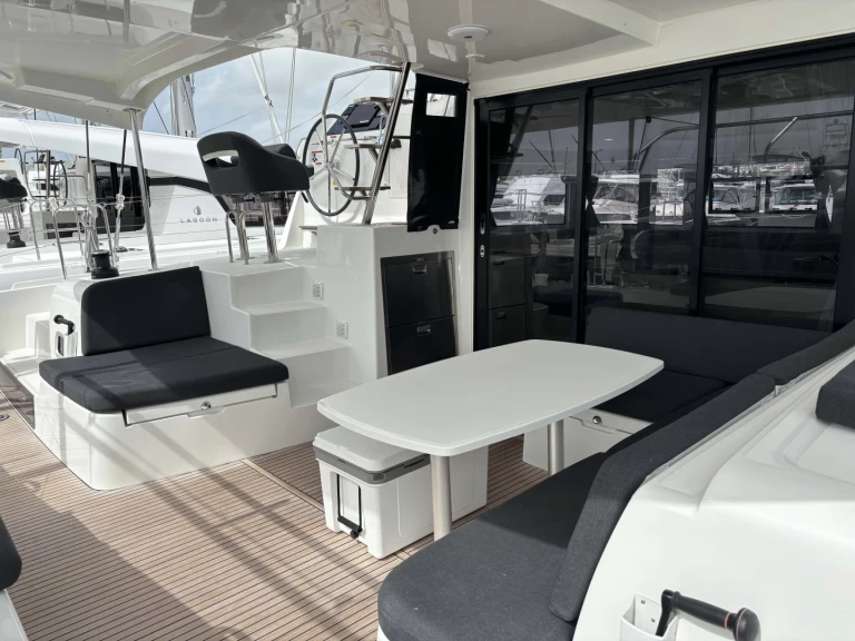 Hyr en Lagoon Lagoon 42 Playa Sardinera 