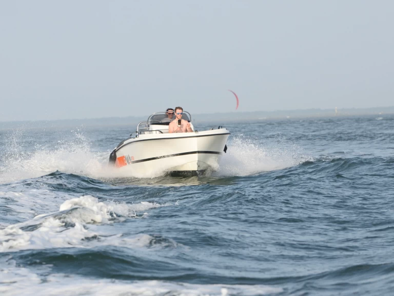 BMA BMA X199 charter bareboat eller skeppad i Arcachon