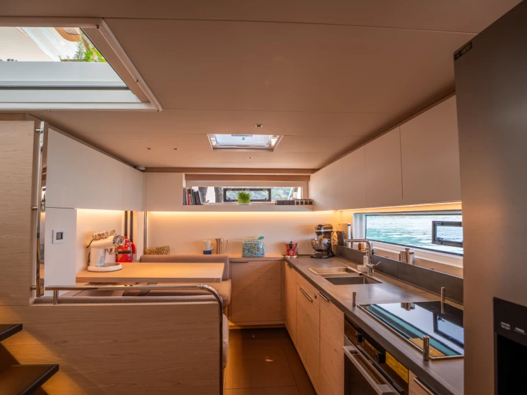 Båtuthyrning Lagoon Lagoon Sixty 5 i Salerno på Samboat 