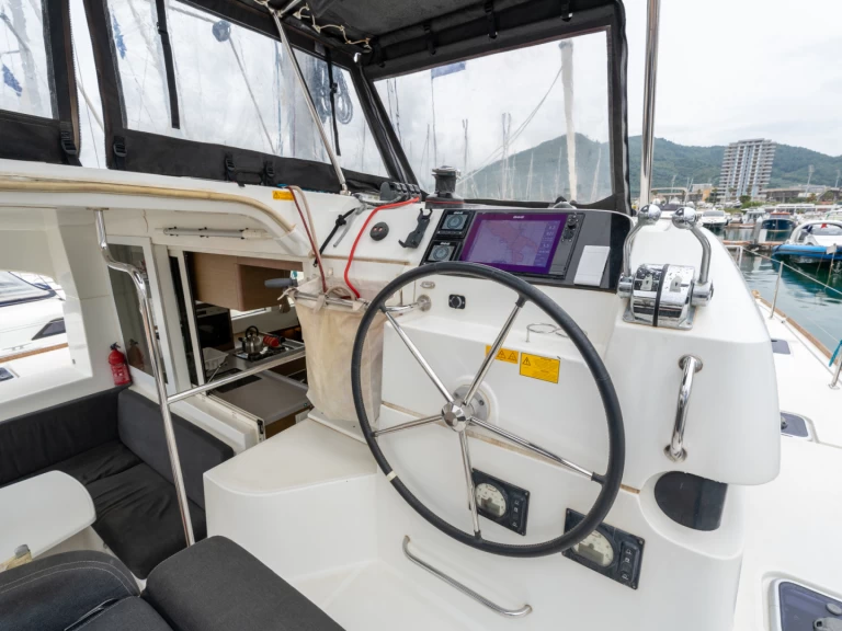 Uthyrning Katamaran  i Salerno - Lagoon Lagoon 40