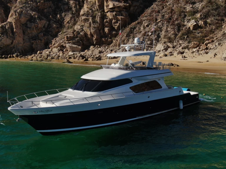 Custom Made custom charter bareboat eller skeppad i Cabo San Lucas