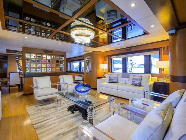 Hyra Lyx yacht med eller utan skeppare IAG Palm Beach 