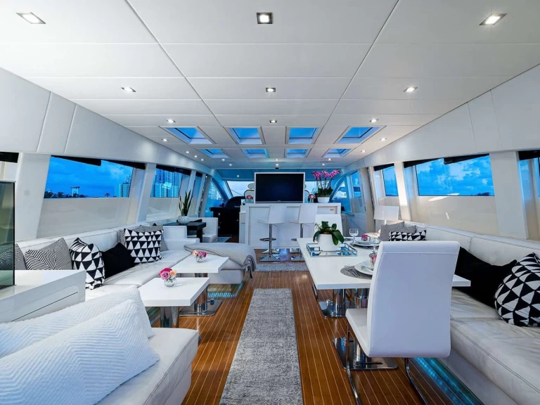 Yacht charter Miami  billig Cassinella