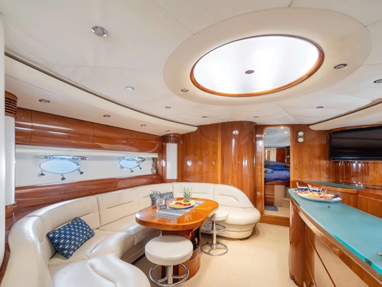 Yacht charter Aten billig EVENIA