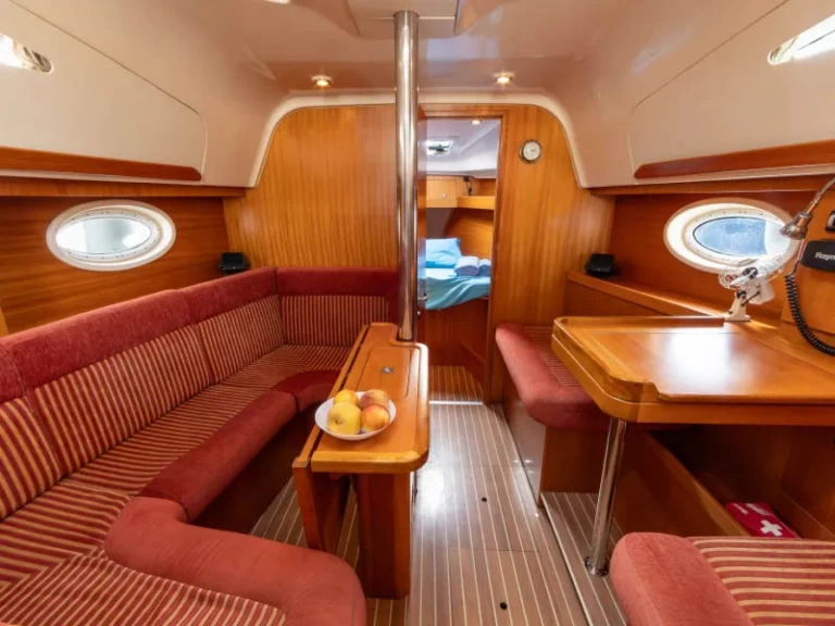 Hyr en Elan Impression 344 Kiáto 