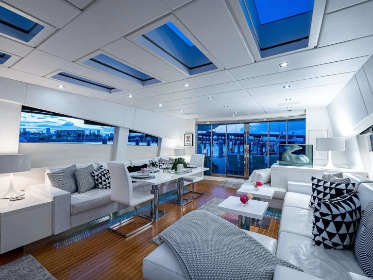 Yacht charter Miami  billig Cassinella