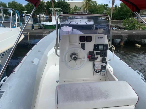 Hyra RIB med eller utan skeppare Joker Boat Saint-François 