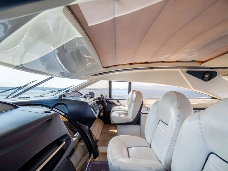 Yacht charter Aten billig EVENIA