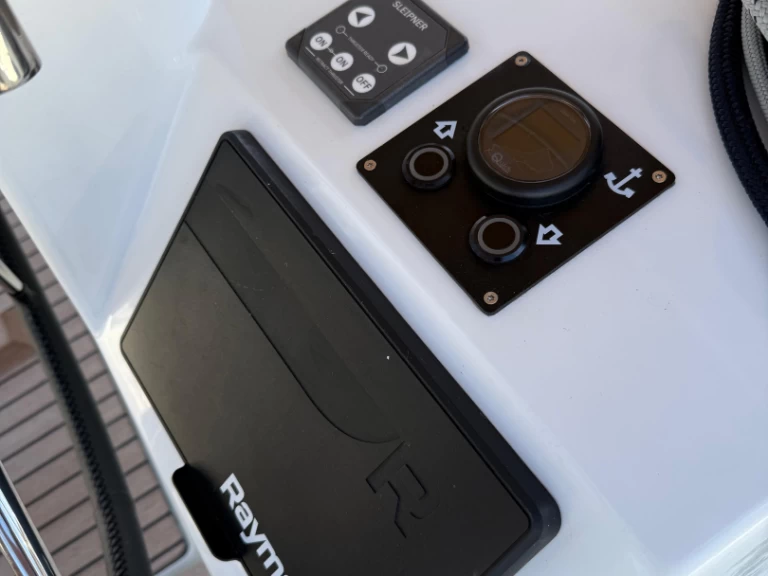 Segelbåt  för uthyrning Komolac till det bästa priset 