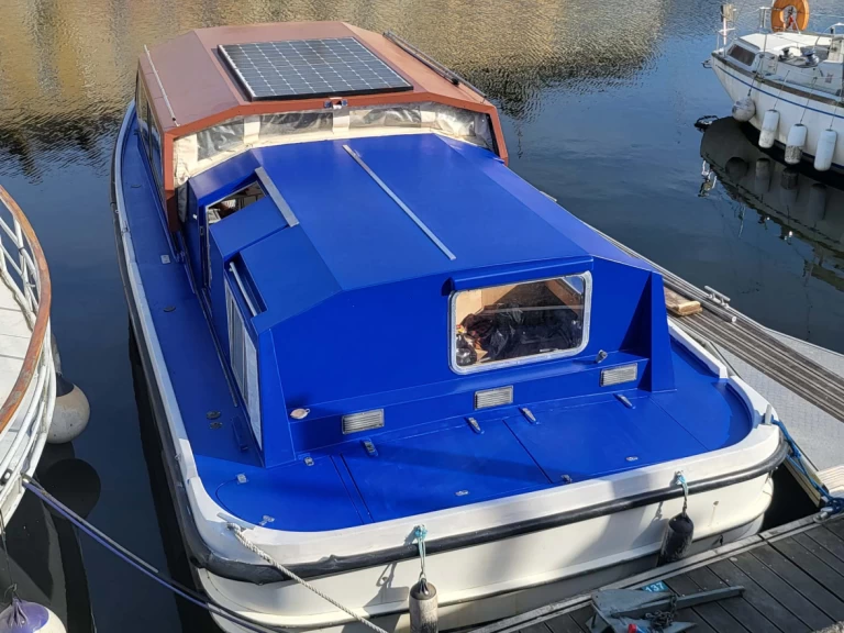 Hyra Kanalbåt med eller utan skeppare Porter and Haylett Redon 