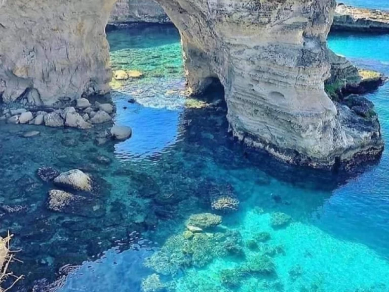 Uthyrning Marina Aliki - Tullio-Abbate elite 35 av Samboat 