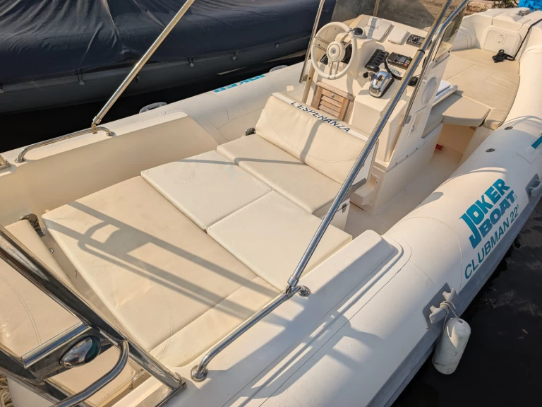 Hyr en Joker Boat Clubman 22 Hyeres 