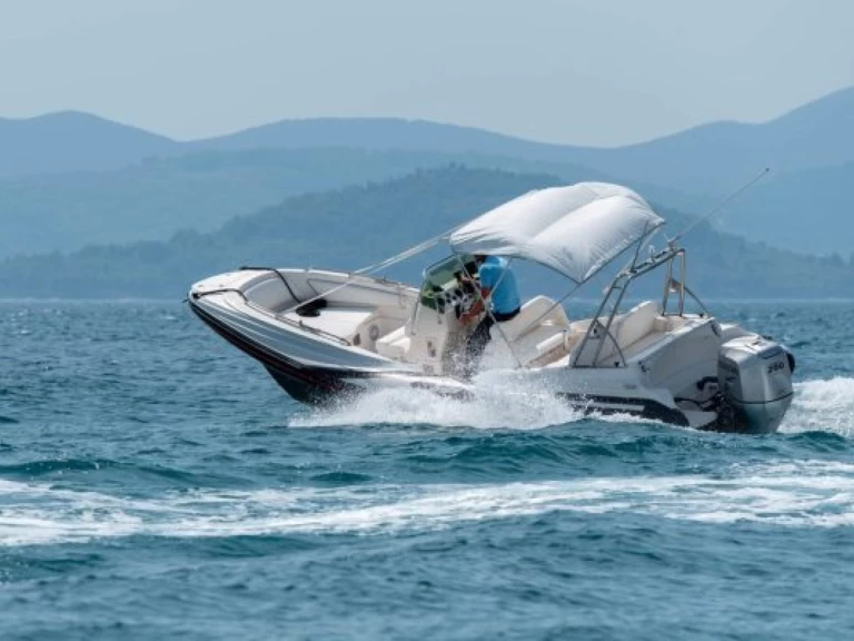 Hyr en Zar Zar 65 Luka Sukošan 