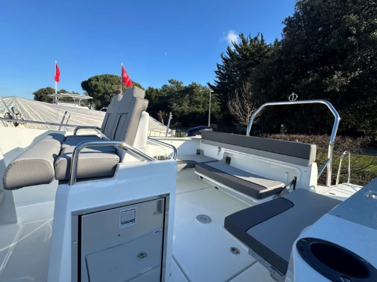 Motorbåt  för uthyrning La Flotte till det bästa priset 