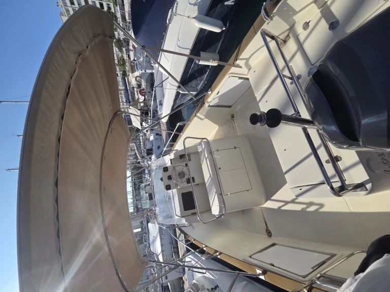 Rea REA 23 OPEN MARINE charter bareboat eller skeppad i Toulon