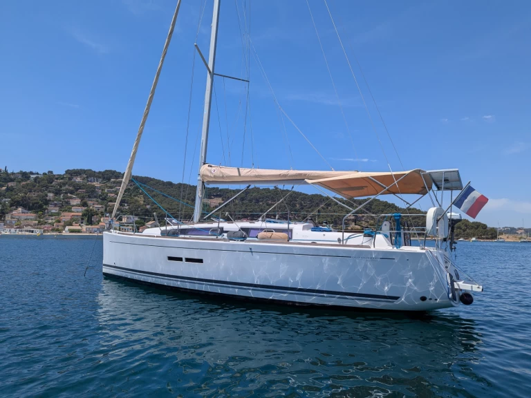 Yacht charter Saint-Mandrier-sur-Mer billig Dufour 375 Grand Large