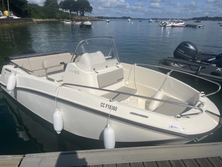 Quicksilver Activ 505 charter bareboat eller skeppad i Le Palais