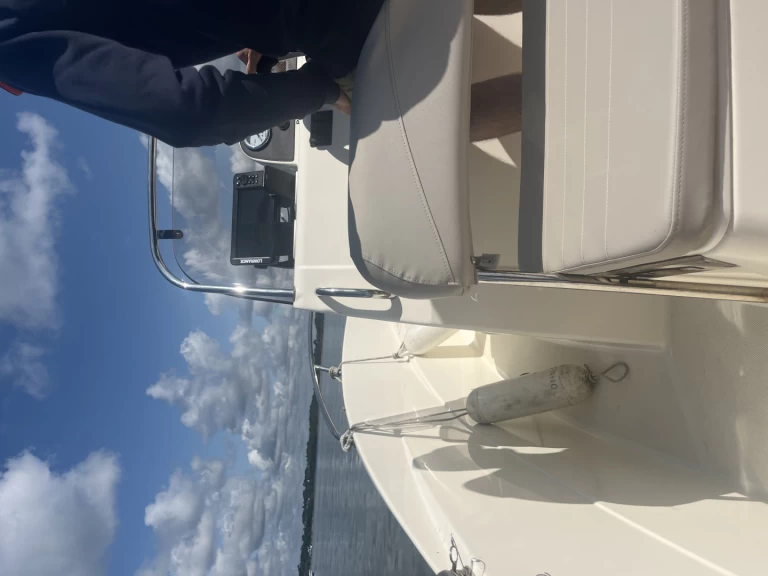 Hyr en Quicksilver Activ 505 Le Palais 