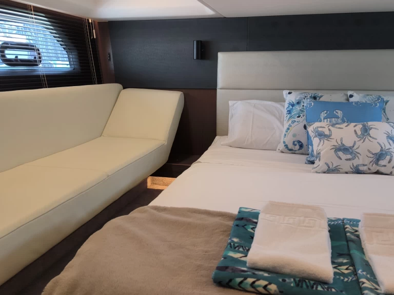 Uthyrning Motorbåt  i Cádiz - Bavaria R40 Coupe