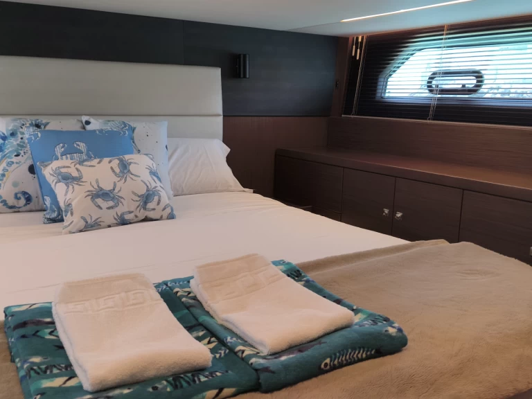 Båtuthyrning Bavaria R40 Coupe i Cádiz på Samboat 