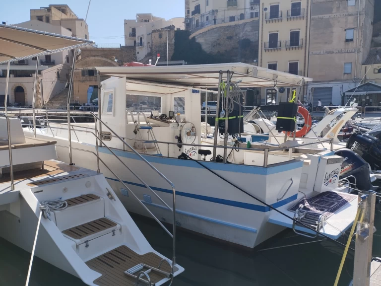 Uthyrning Motorbåt  Revel Craft med en båtlicens 