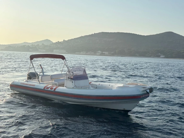 Yacht charter Saint Raphael billig Club man 26