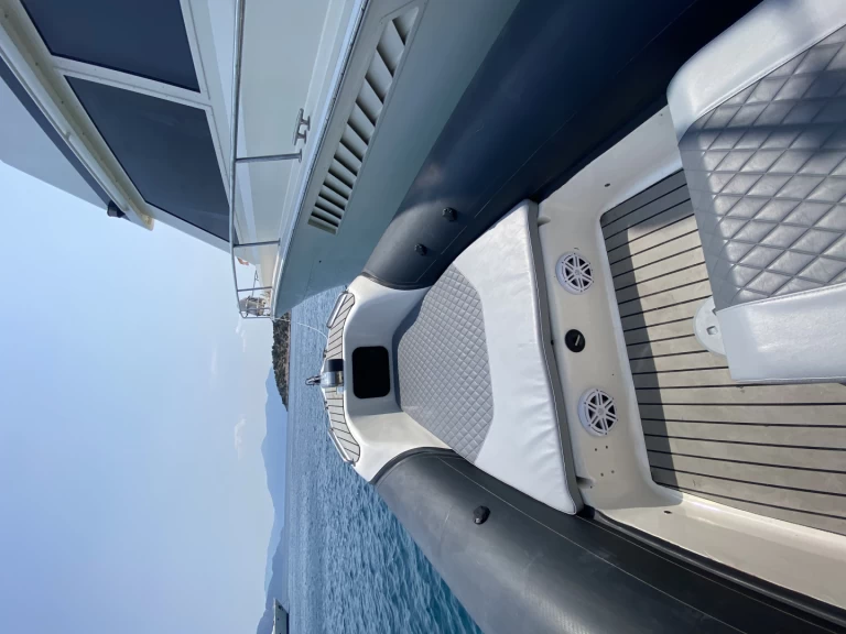 Hyra RIB med eller utan skeppare mostro Glyfada 