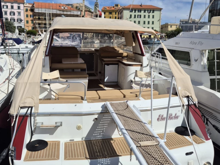 Yacht charter Savona billig Open 43