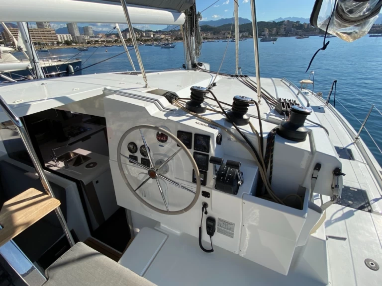 Uthyrning Katamaran  i Marine de Sant'Ambrogio - Fountaine Pajot Isla 40