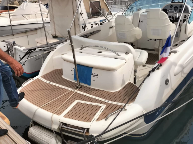 Hyr en Rio Rio 750 Cabin Cruiser Cannes 