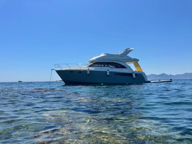 Hyr en Meridian 341 Sedan Mandelieu-la-Napoule 