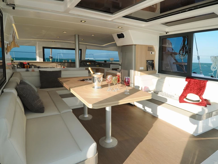 Bali Bali 5.8 charter bareboat eller skeppad i Culebra