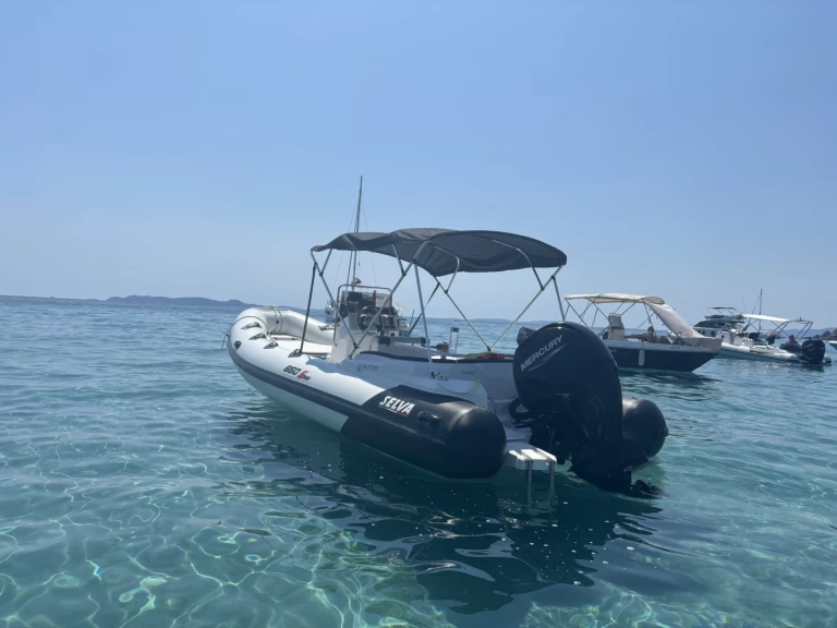 Båtuthyrning Selva Selva 650 Family i Hyeres på Samboat 