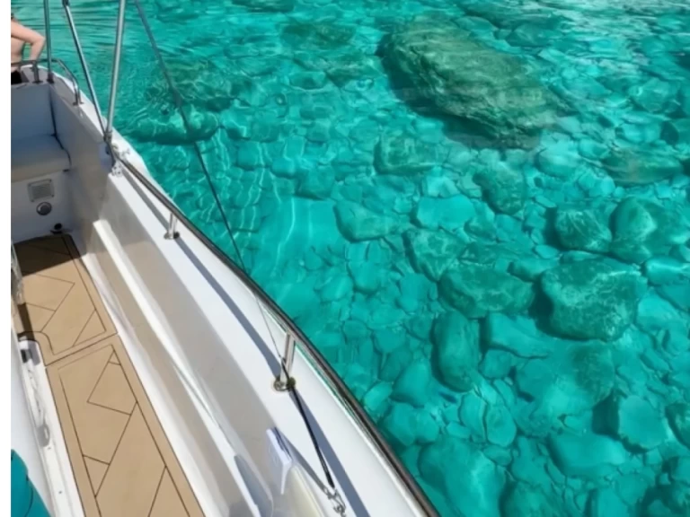 Poseidon Endeavour charter bareboat eller skeppad i Zakynthos 