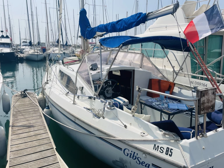 Gibert Marine Gib Sea 33 charter bareboat eller skeppad i Port-Saint-Louis-du-Rhône