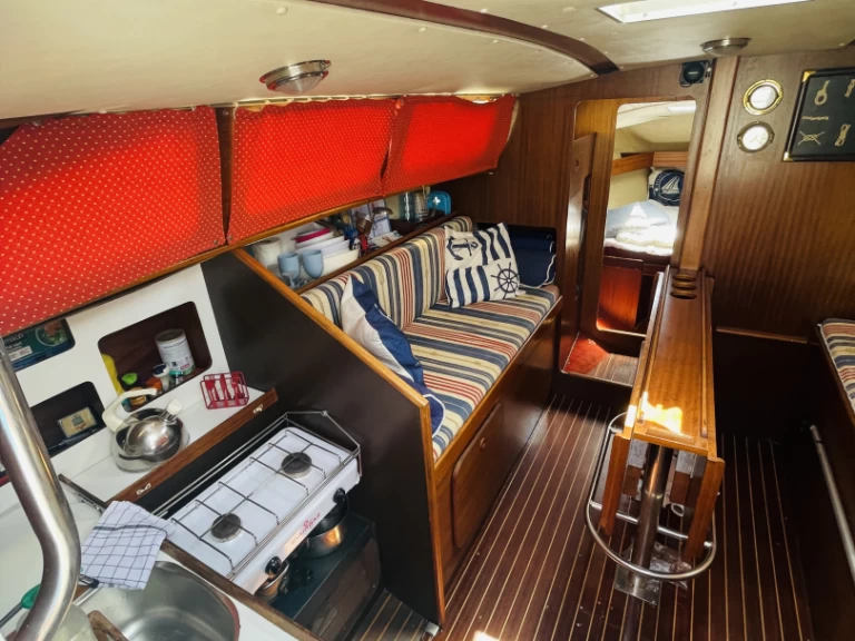 Uthyrning Segelbåt  Gibert Marine med en båtlicens 