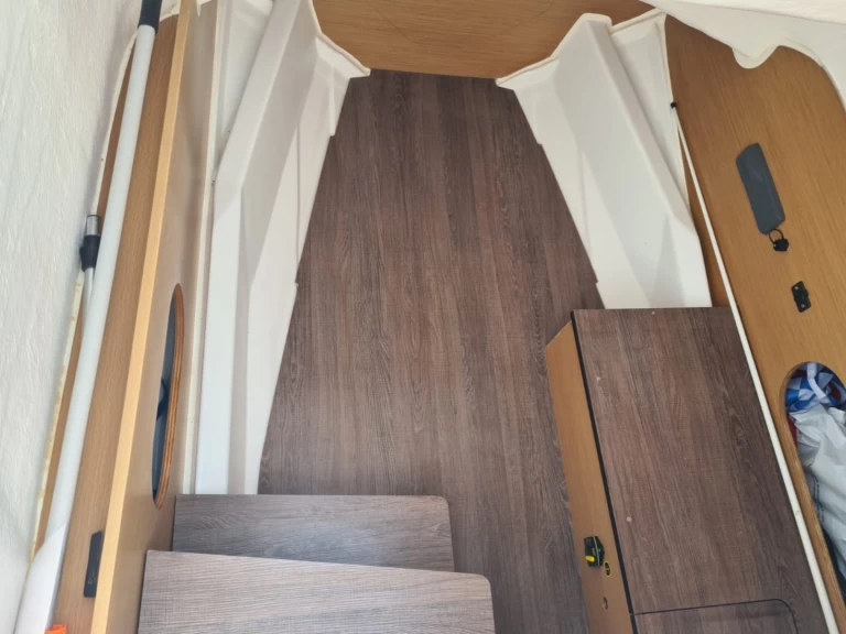 Hyr en Bénéteau Flyer 8 SPACEdeck Les Sables-d'Olonne 