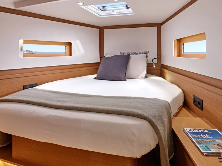 Hyr en Bénéteau First 44 Lavrio 