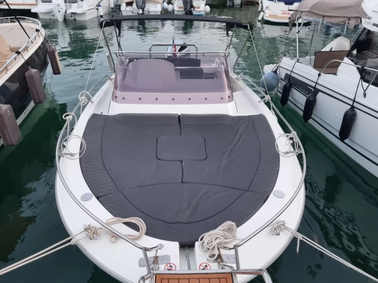 Motorbåt  för uthyrning Opatija till det bästa priset 