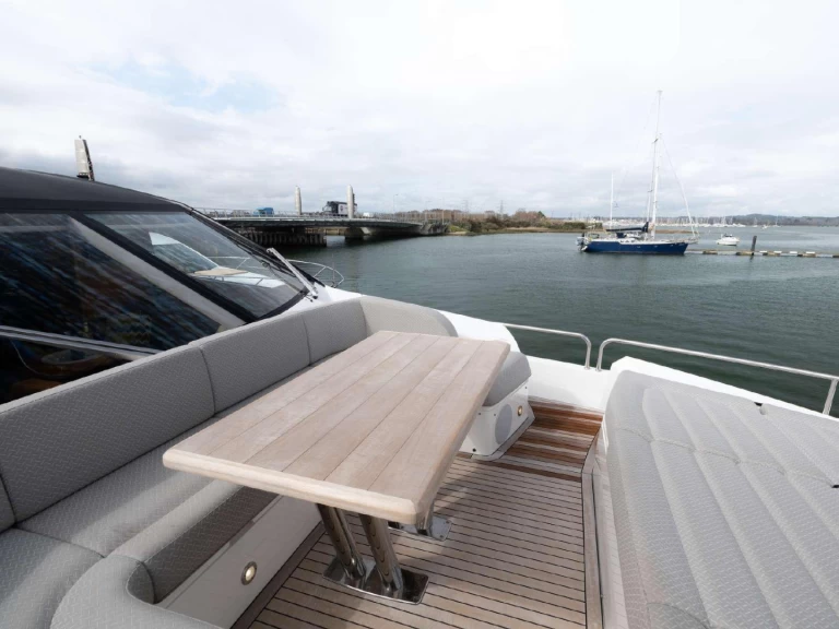 Uthyrning Lyx yacht i Ibiza Town - Vanquish 82