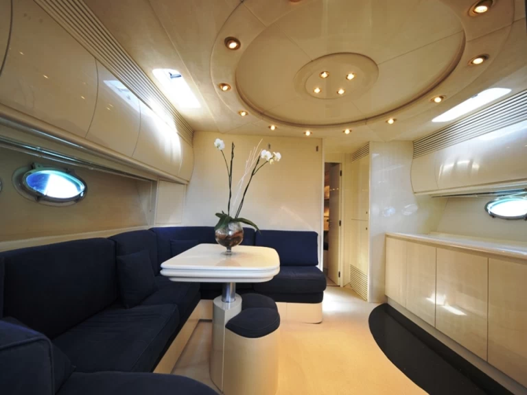 Motorbåt  för uthyrning Poltu Quatu till det bästa priset 