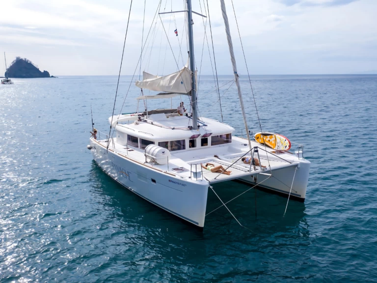 Yacht charter Tamarindo billig custom