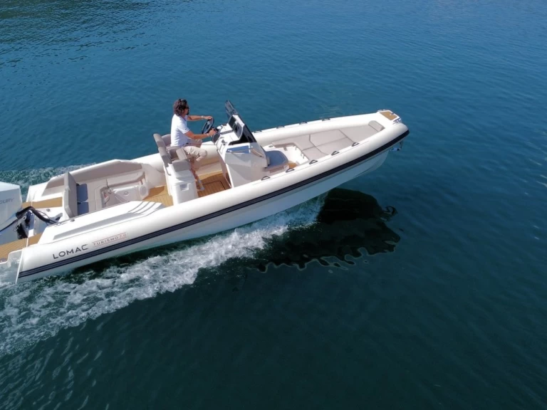 Hyra RIB med eller utan skeppare Lomac Porto di Reggio Calabria 