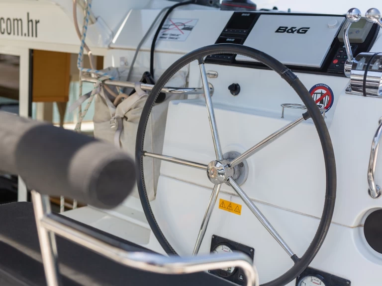 Yacht charter Punat billig Lagoon 39